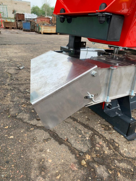 Разбрасыватель минеральных удобрений РУ800С